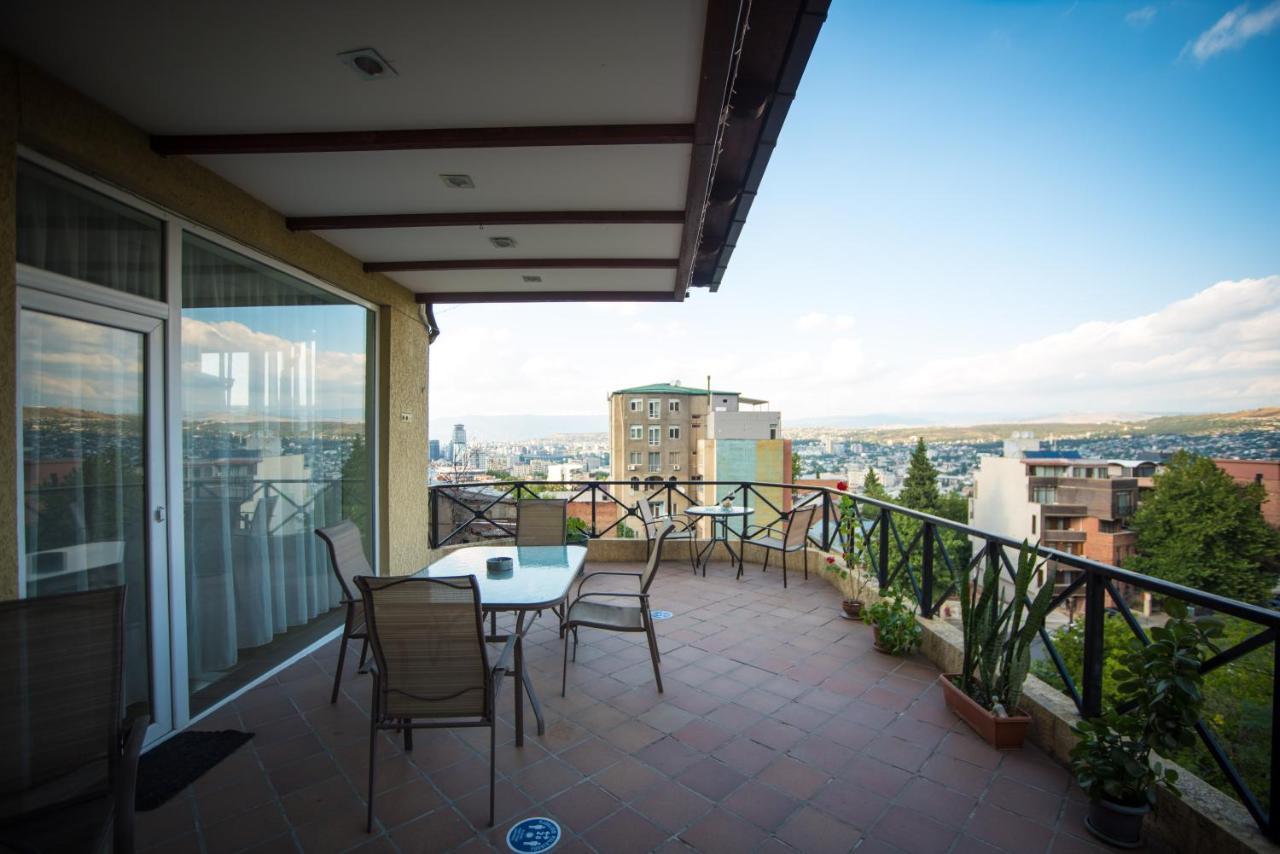 Terrace House Tbilisi Hotel Bagian luar foto